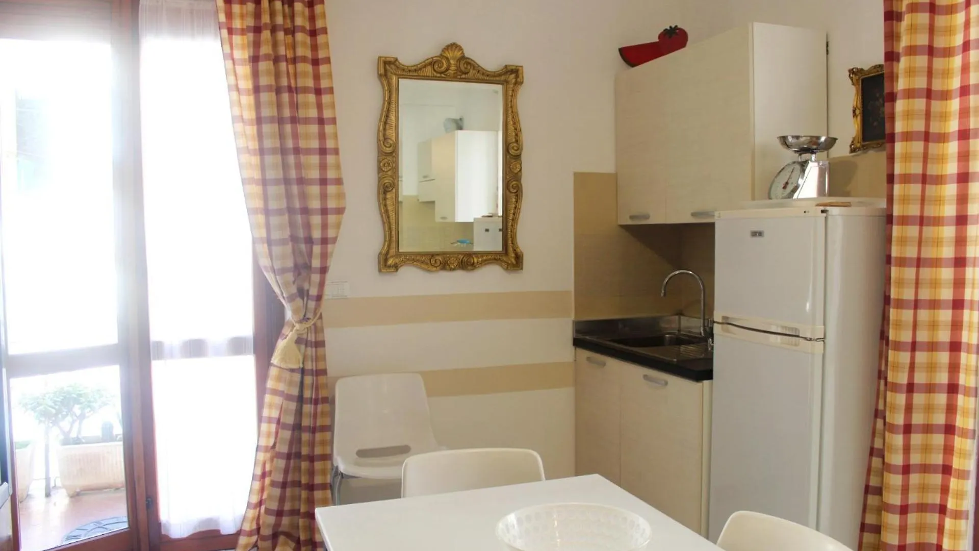 Appartamento Primula Rossa Levanto Italien